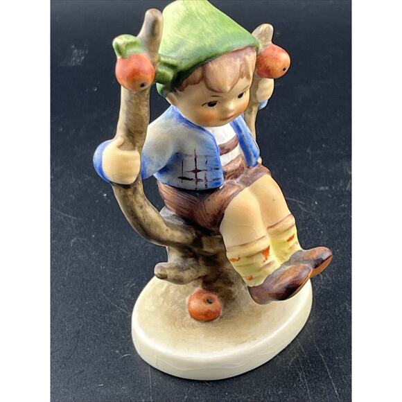 GOEBEL HUMMEL FIGURINE TMK5 #142 4 inch Apple Tree Boy - Picture 10 of 10